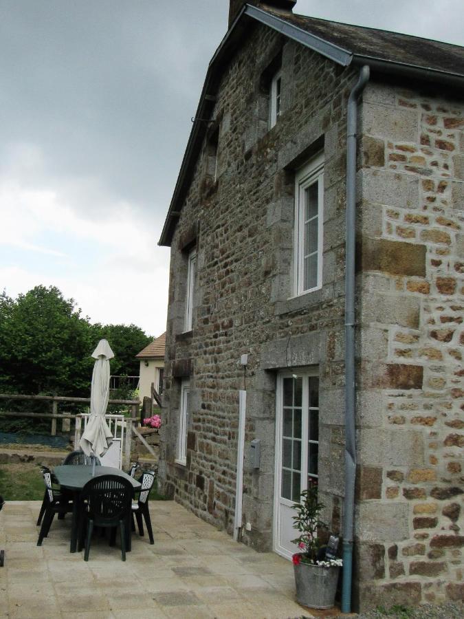 Gite Marlotte Villa La Lande-Saint-Simeon Exterior photo